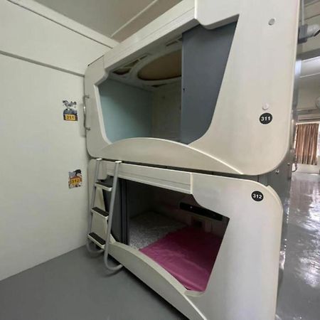 Spot On 90587 The Space Inn Kuala Terengganu Bagian luar foto