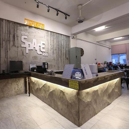 Spot On 90587 The Space Inn Kuala Terengganu Bagian luar foto