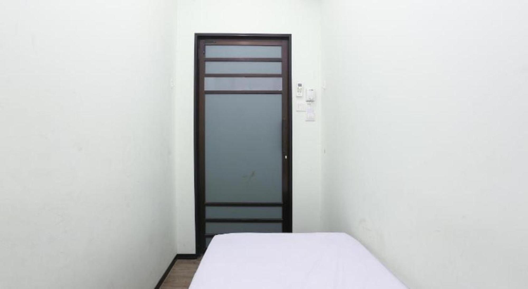 Spot On 90587 The Space Inn Kuala Terengganu Bagian luar foto