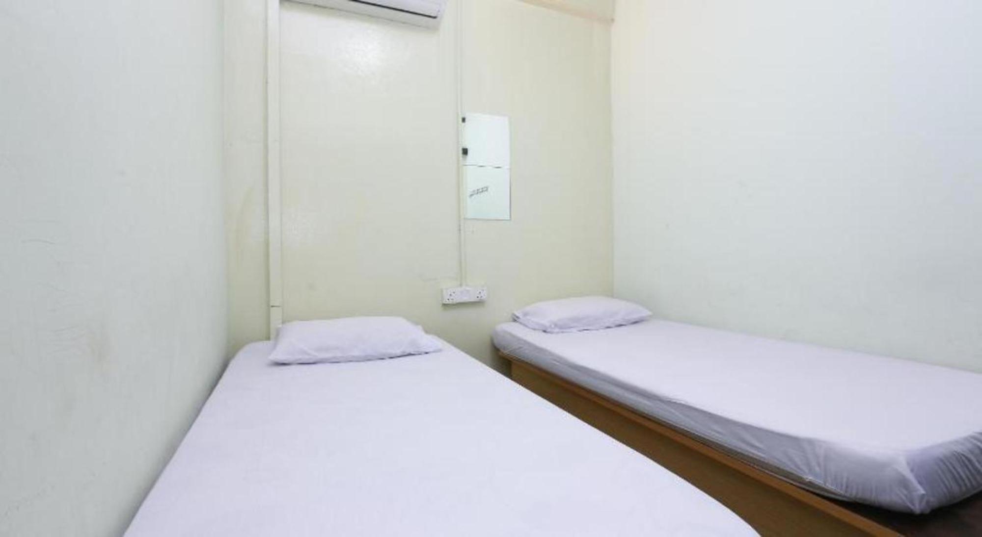 Spot On 90587 The Space Inn Kuala Terengganu Bagian luar foto