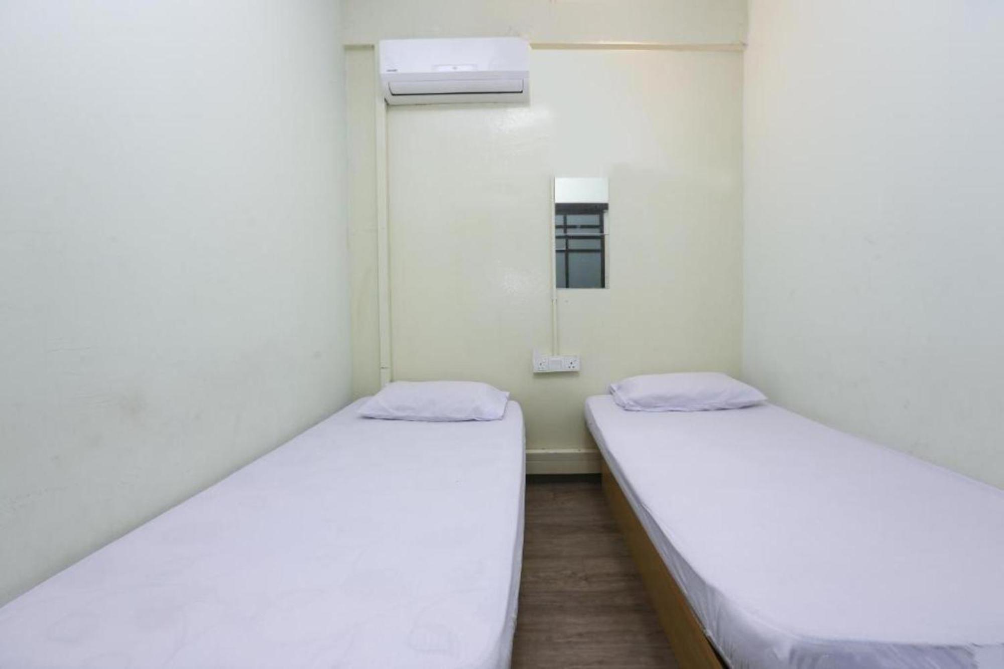 Spot On 90587 The Space Inn Kuala Terengganu Bagian luar foto