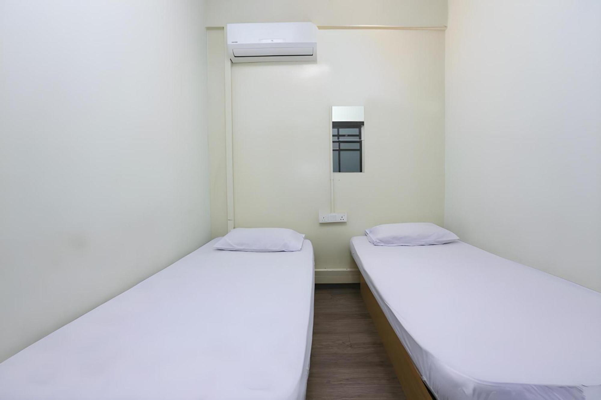 Spot On 90587 The Space Inn Kuala Terengganu Bagian luar foto