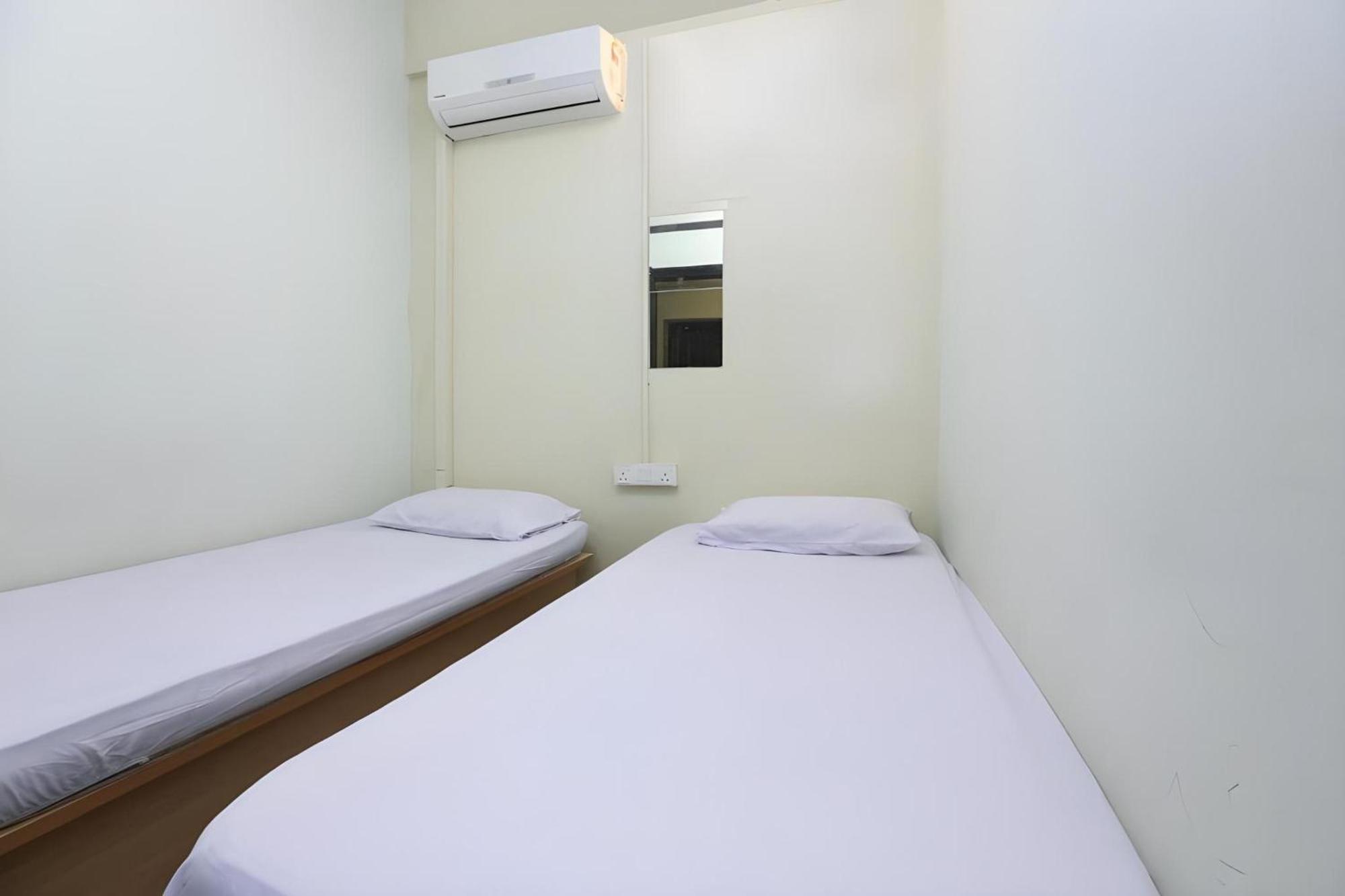 Spot On 90587 The Space Inn Kuala Terengganu Bagian luar foto