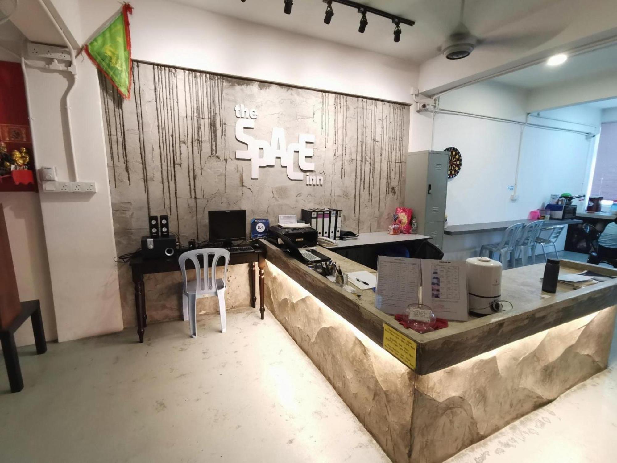 Spot On 90587 The Space Inn Kuala Terengganu Bagian luar foto