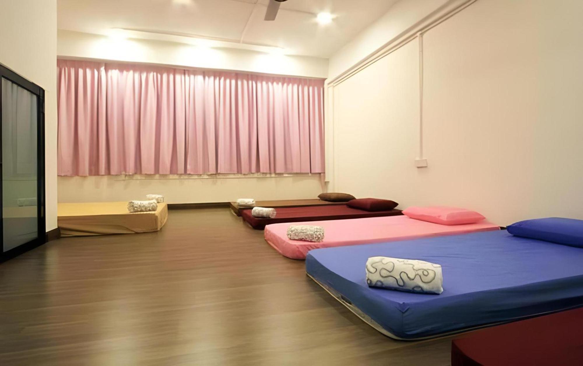 Spot On 90587 The Space Inn Kuala Terengganu Bagian luar foto